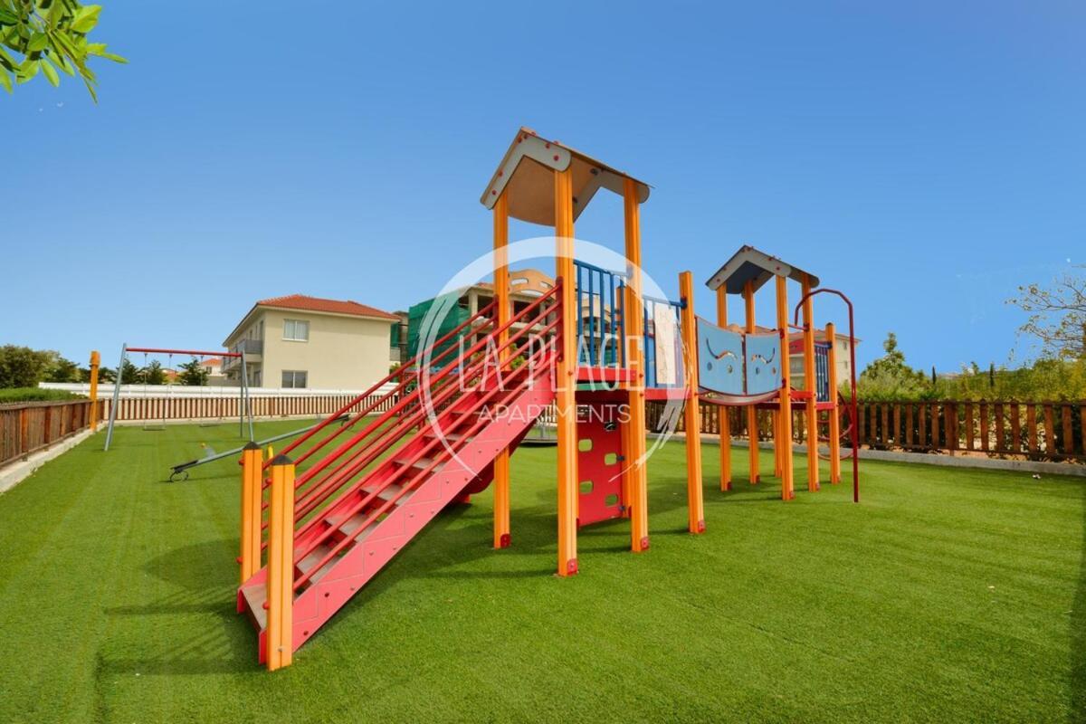Daire Cozy 2 Bedroom Family W/ Pool Protaras