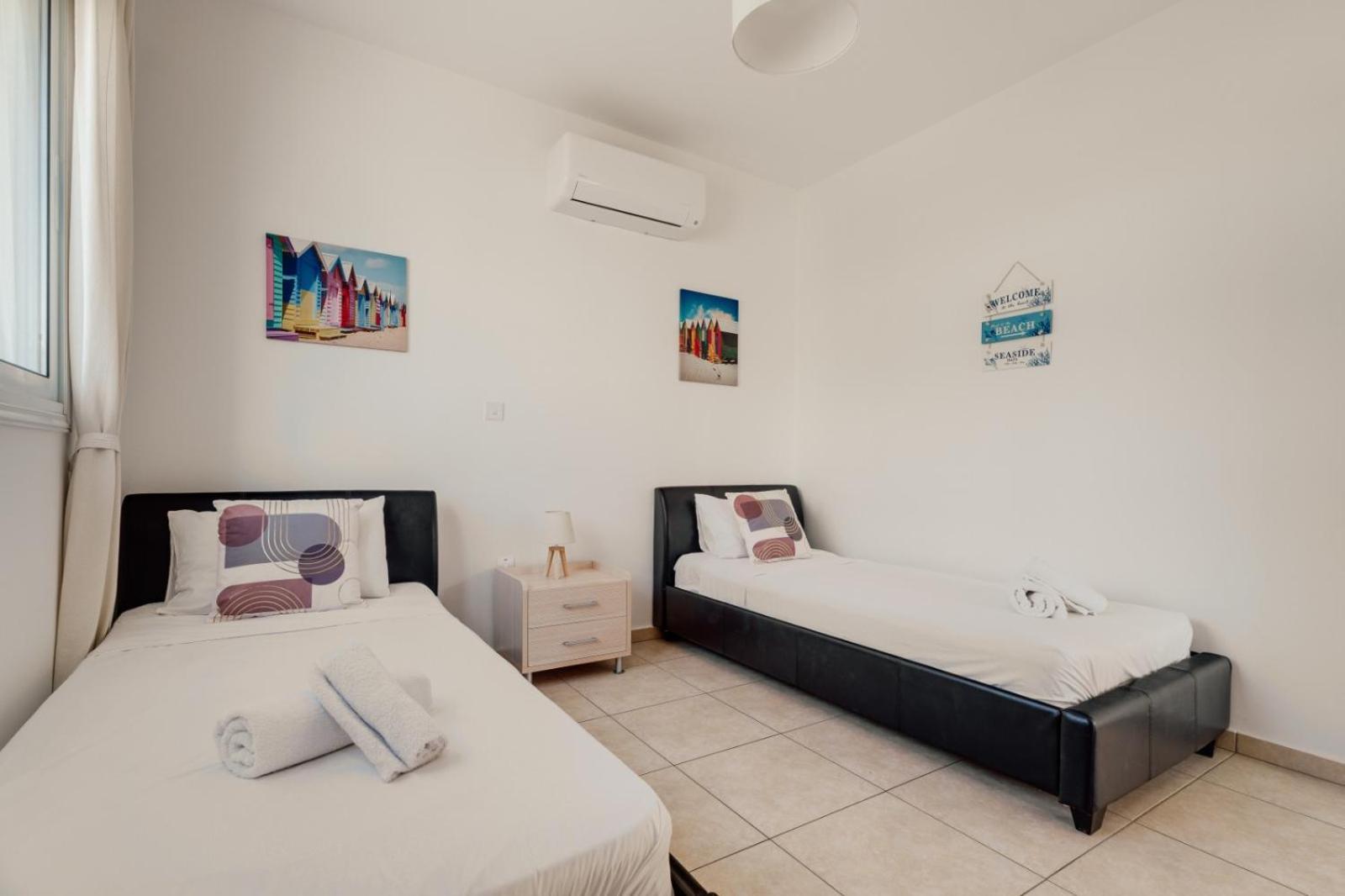 Apartment Cozy 2 Bedroom Family W/ Pool